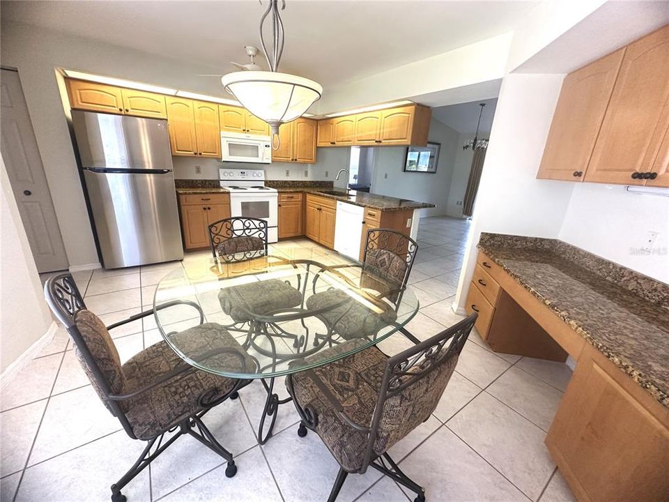 For Sale: $449,000 (4 beds, 2 baths, 1867 Square Feet)