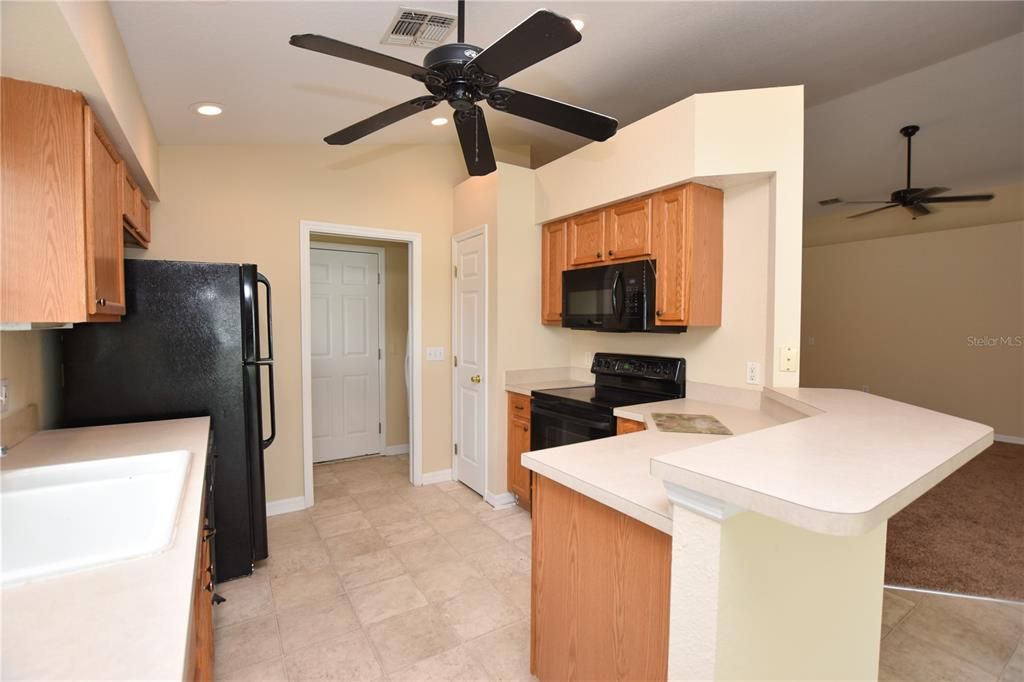 Active With Contract: $1,999 (3 beds, 2 baths, 1451 Square Feet)