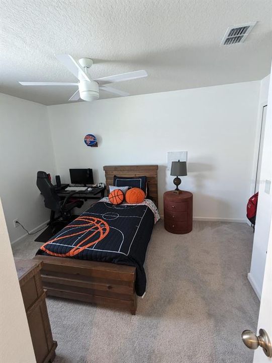 For Rent: $2,500 (3 beds, 2 baths, 1892 Square Feet)