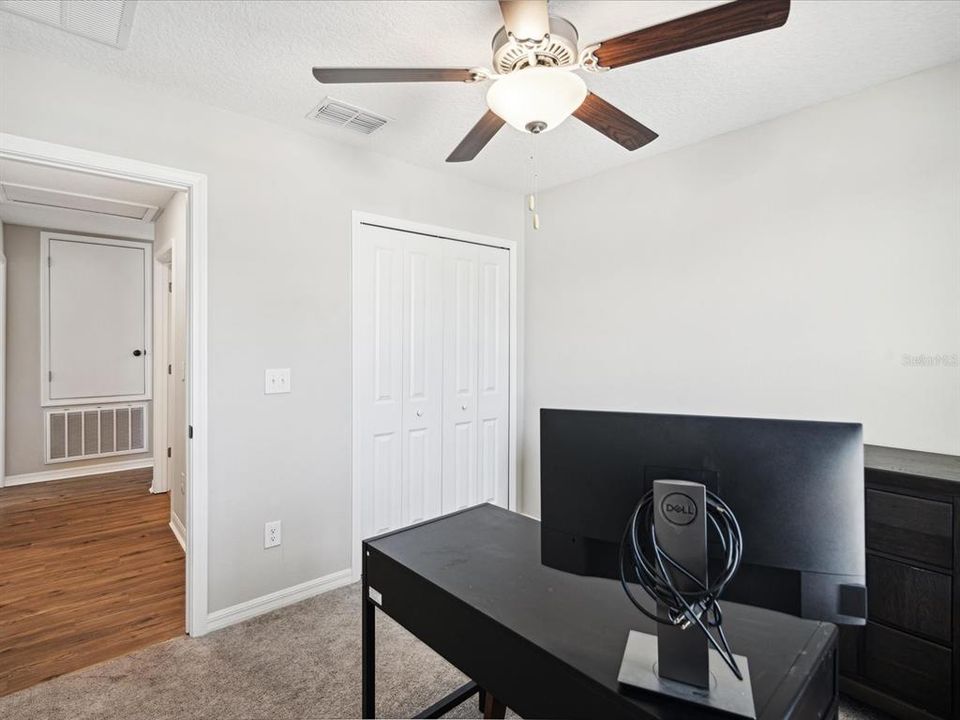 For Sale: $450,000 (4 beds, 2 baths, 1870 Square Feet)