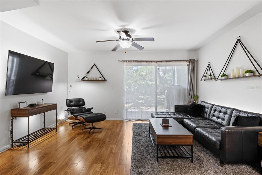 Active With Contract: $175,000 (2 beds, 2 baths, 1168 Square Feet)