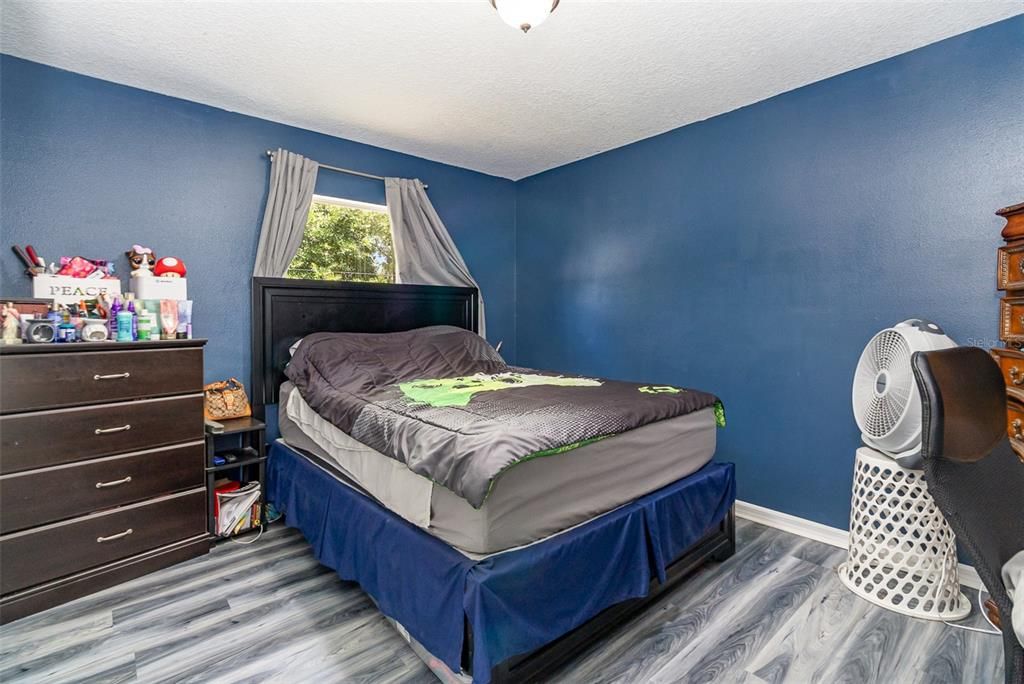 For Sale: $339,000 (3 beds, 2 baths, 1932 Square Feet)