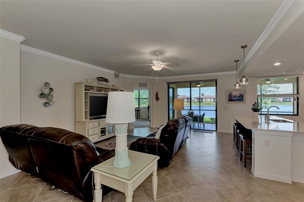 For Sale: $444,777 (3 beds, 2 baths, 1706 Square Feet)