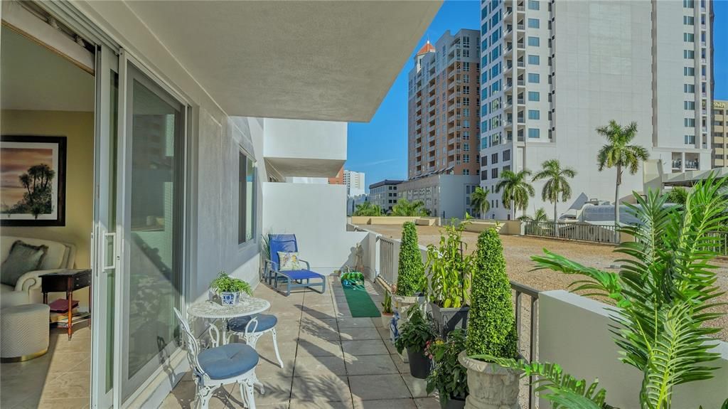 oversized private 7.5’ x 43’ terrace/balcony