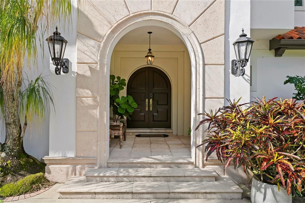 Recently Sold: $2,600,000 (5 beds, 6 baths, 4259 Square Feet)