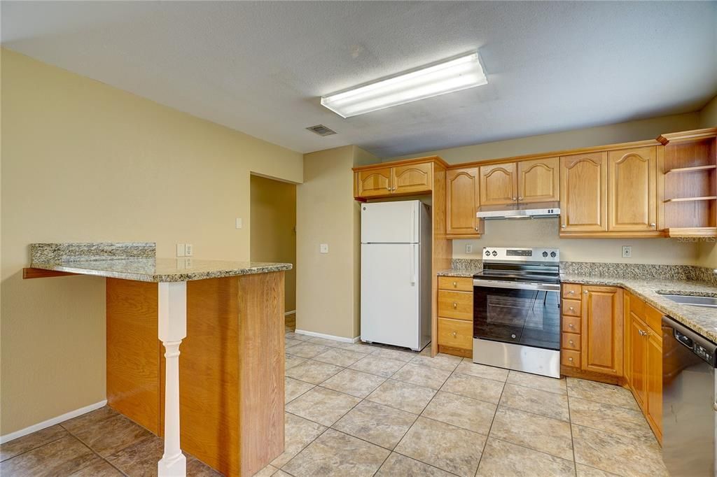 For Sale: $299,900 (3 beds, 2 baths, 1319 Square Feet)