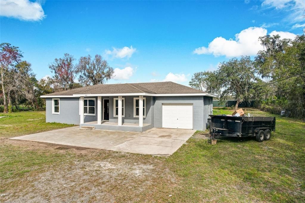 For Sale: $469,900 (4 beds, 2 baths, 1172 Square Feet)