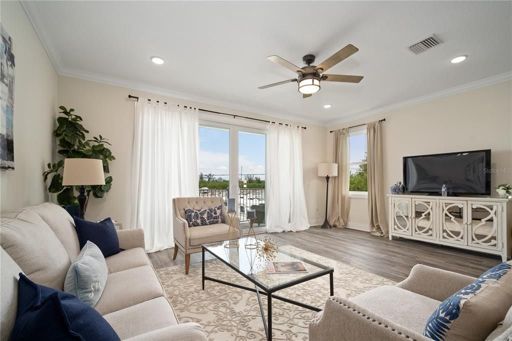 Active With Contract: $599,000 (3 beds, 2 baths, 2301 Square Feet)