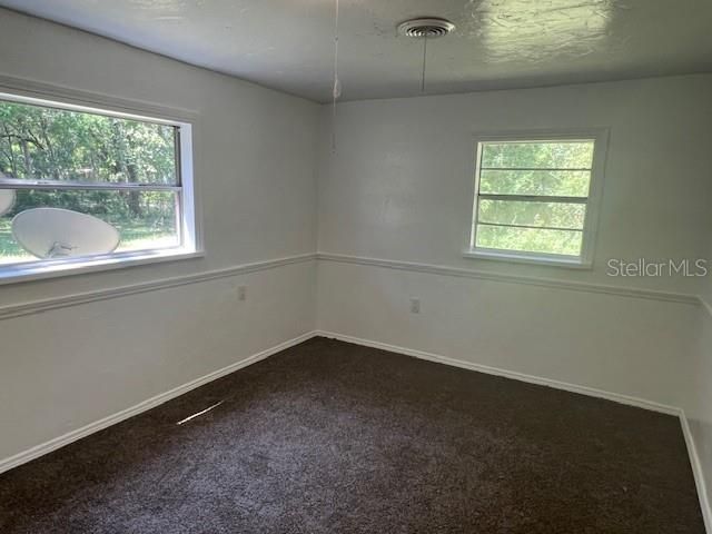 For Rent: $1,500 (3 beds, 2 baths, 1680 Square Feet)
