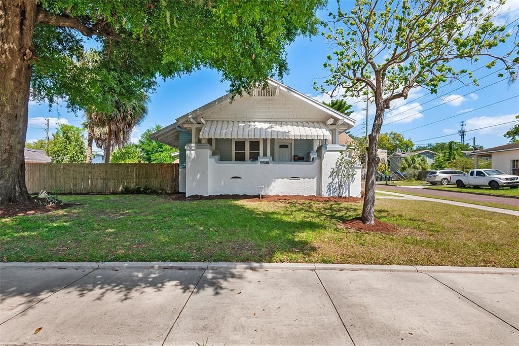 For Sale: $479,000 (3 beds, 3 baths, 2230 Square Feet)