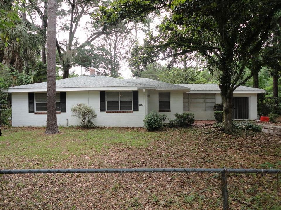 For Rent: $1,795 (4 beds, 2 baths, 1414 Square Feet)