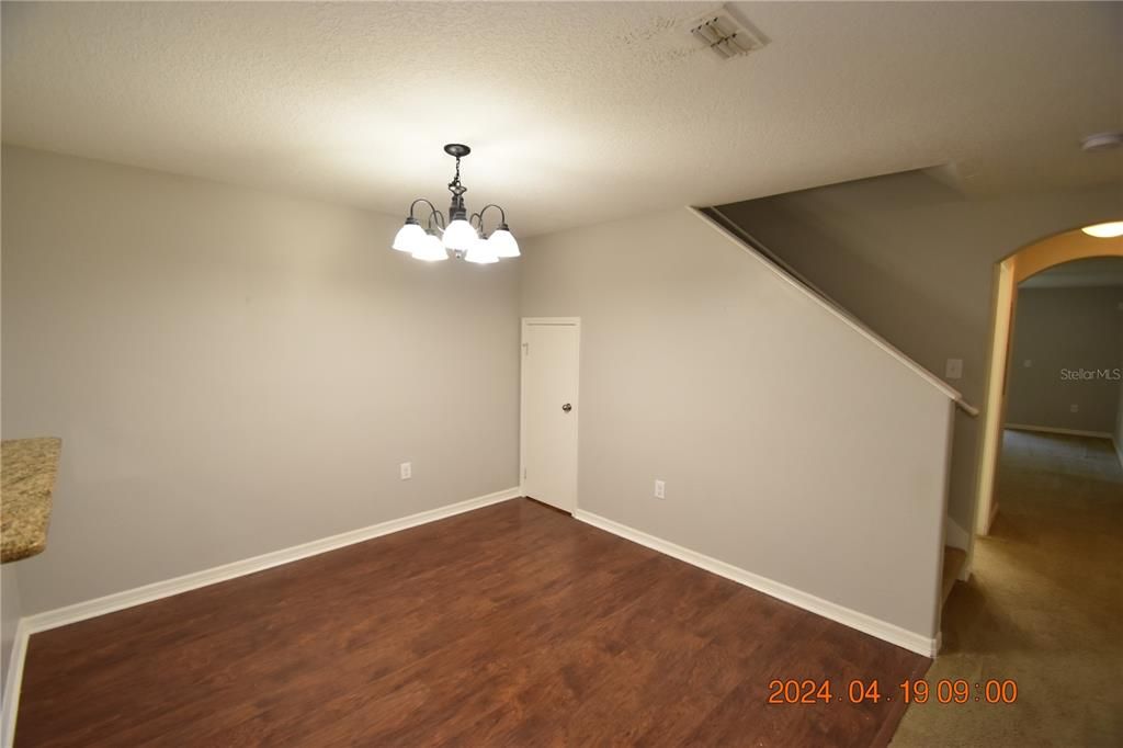 For Rent: $1,895 (3 beds, 2 baths, 1561 Square Feet)