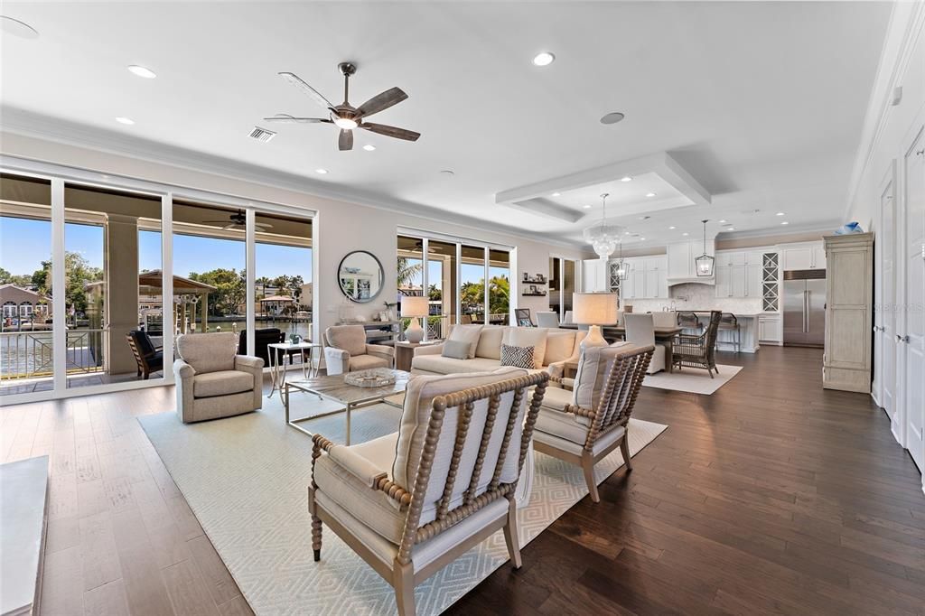Active With Contract: $6,499,000 (5 beds, 5 baths, 6068 Square Feet)