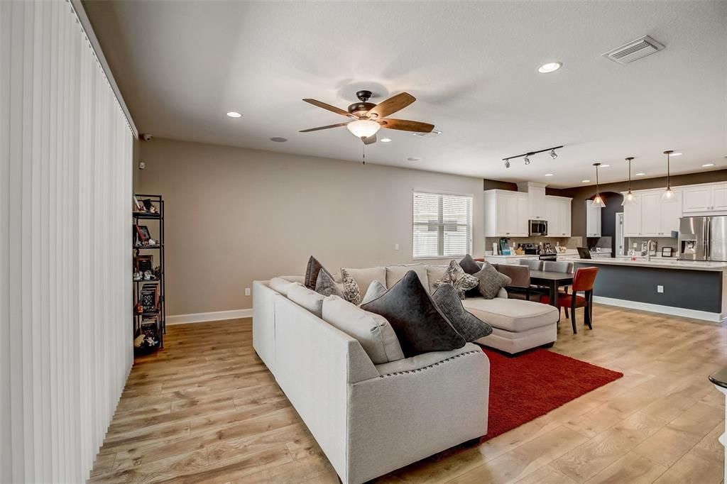Active With Contract: $484,900 (4 beds, 3 baths, 2400 Square Feet)