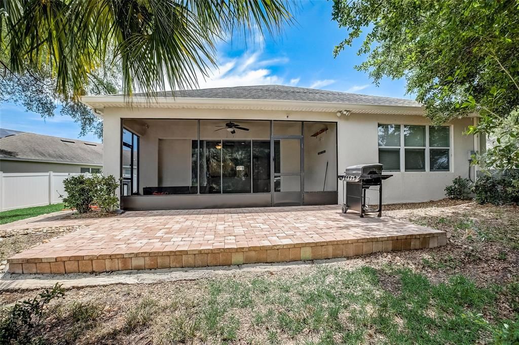 Active With Contract: $484,900 (4 beds, 3 baths, 2400 Square Feet)