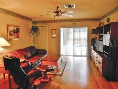 For Rent: $2,895 (3 beds, 2 baths, 1753 Square Feet)