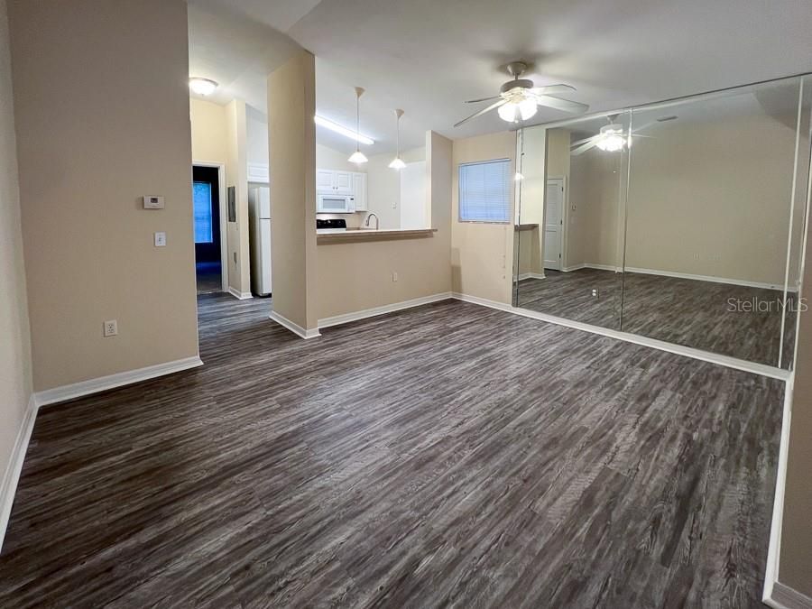 For Rent: $1,225 (2 beds, 2 baths, 791 Square Feet)