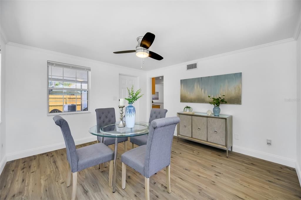 For Sale: $629,000 (2 beds, 1 baths, 1127 Square Feet)