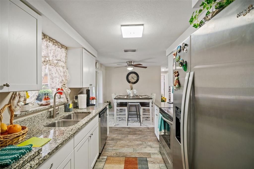 Active With Contract: $279,000 (3 beds, 2 baths, 1176 Square Feet)