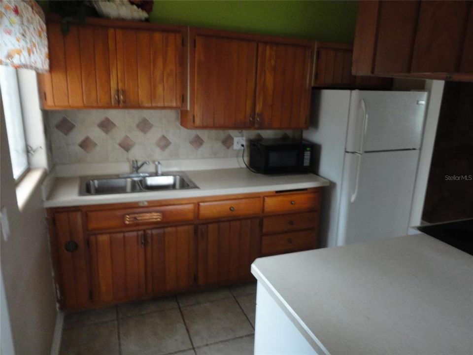 For Rent: $1,695 (3 beds, 1 baths, 1360 Square Feet)