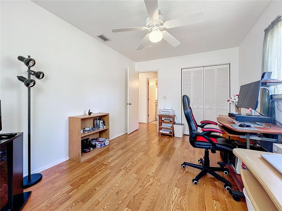 Active With Contract: $409,500 (3 beds, 2 baths, 1416 Square Feet)