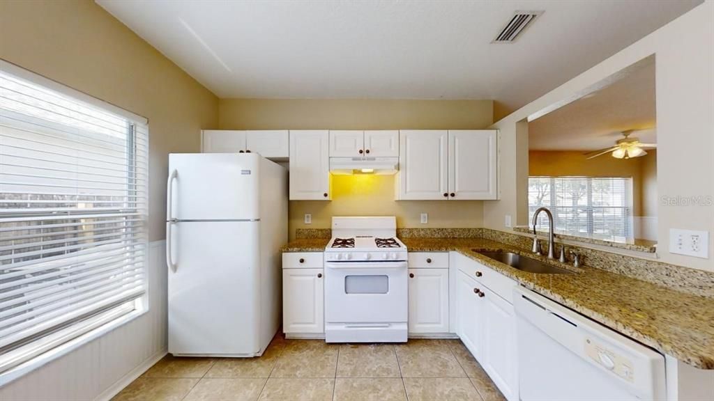 Active With Contract: $2,000 (3 beds, 2 baths, 1182 Square Feet)