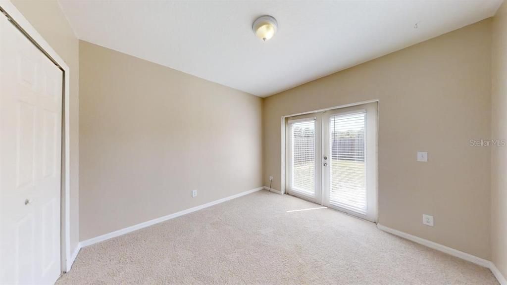 Active With Contract: $2,000 (3 beds, 2 baths, 1182 Square Feet)