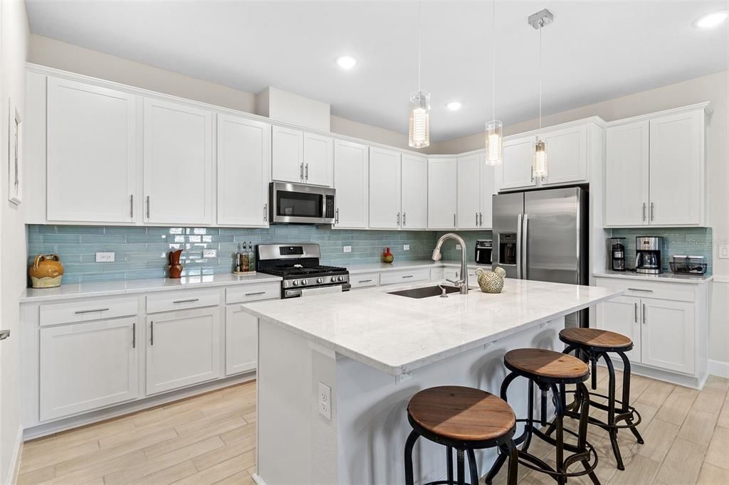 Active With Contract: $399,900 (4 beds, 3 baths, 2075 Square Feet)