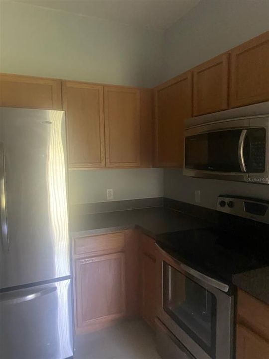 For Rent: $2,150 (4 beds, 2 baths, 2213 Square Feet)