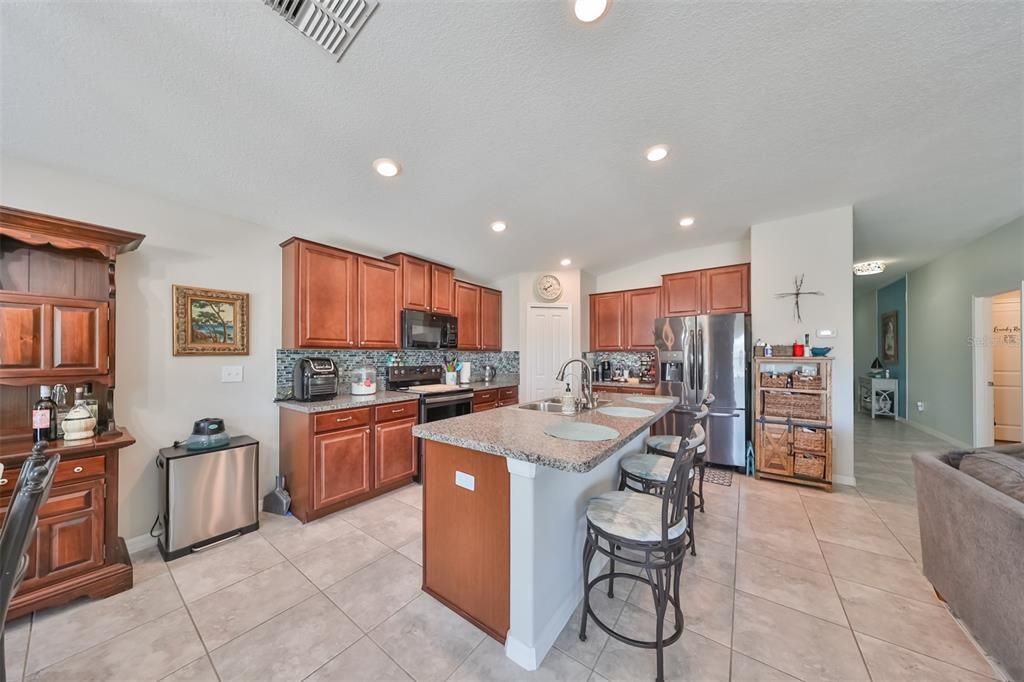 For Sale: $359,900 (4 beds, 2 baths, 1933 Square Feet)