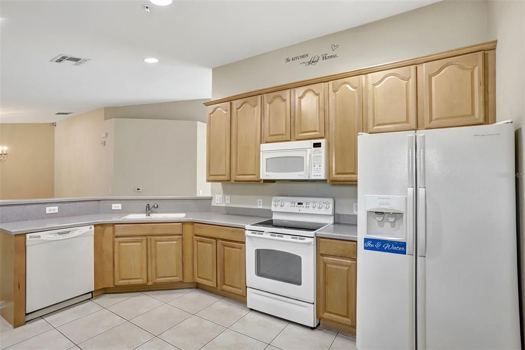 For Rent: $1,925 (3 beds, 2 baths, 1893 Square Feet)