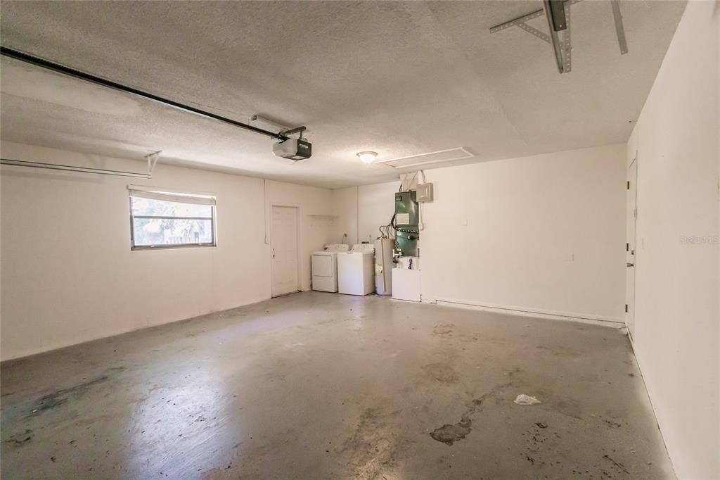 Active With Contract: $445,000 (3 beds, 2 baths, 1557 Square Feet)