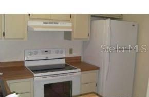 For Rent: $1,200 (2 beds, 1 baths, 818 Square Feet)