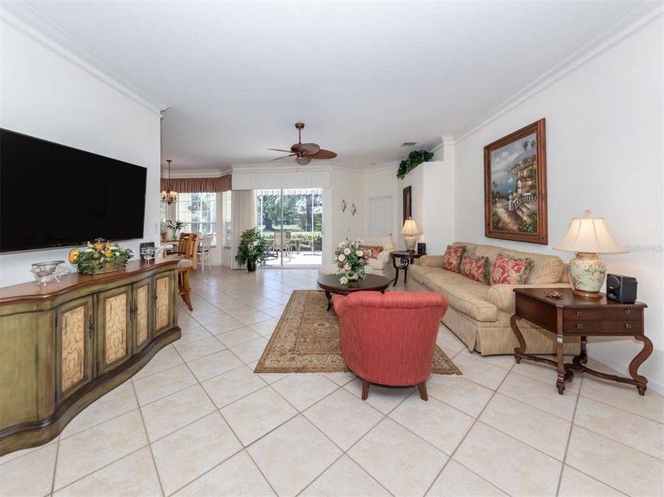 For Sale: $629,000 (3 beds, 2 baths, 2075 Square Feet)