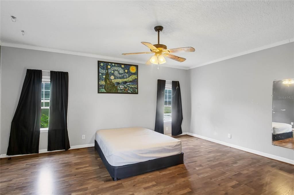 For Sale: $385,000 (4 beds, 2 baths, 2280 Square Feet)