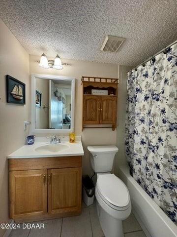 For Sale: $249,900 (2 beds, 2 baths, 925 Square Feet)