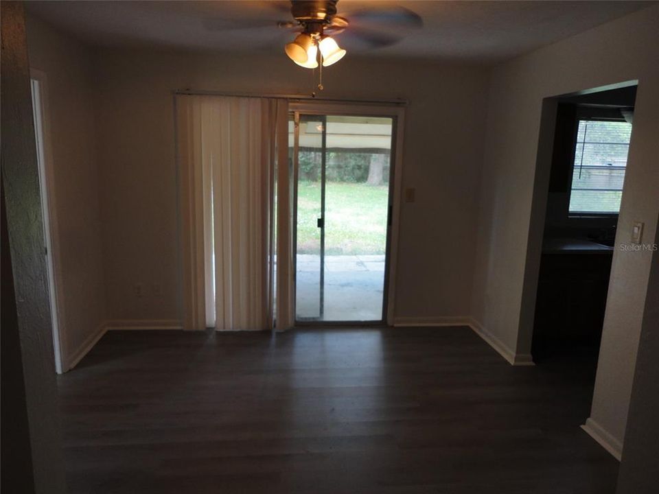 Active With Contract: $1,750 (3 beds, 2 baths, 1374 Square Feet)