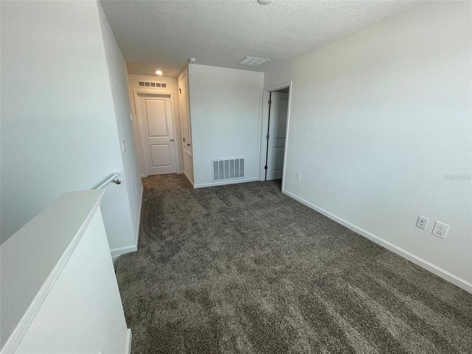 For Rent: $2,300 (4 beds, 2 baths, 1879 Square Feet)