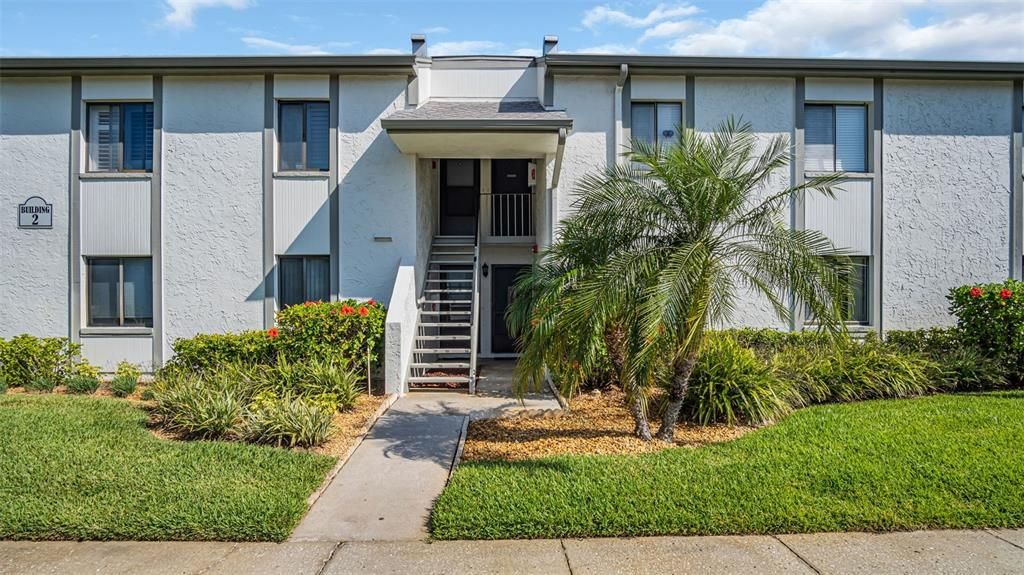 Recently Sold: $199,500 (2 beds, 2 baths, 1054 Square Feet)
