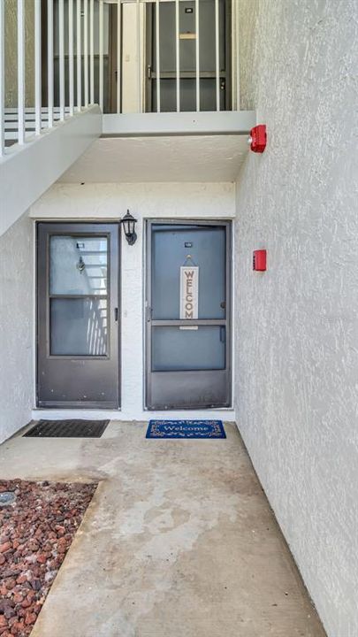 Active With Contract: $199,500 (2 beds, 2 baths, 1054 Square Feet)