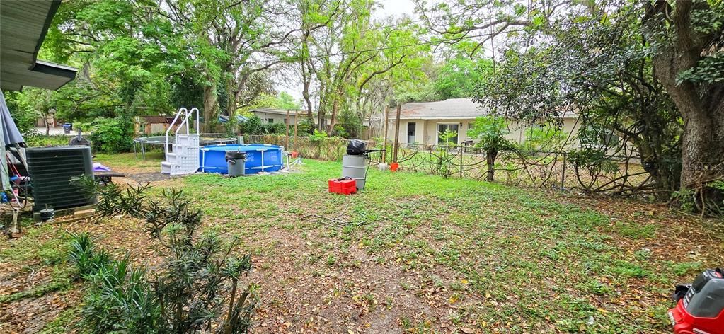 For Sale: $300,000 (3 beds, 2 baths, 1665 Square Feet)