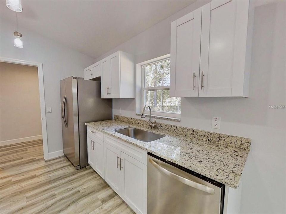 For Sale: $229,000 (3 beds, 2 baths, 1127 Square Feet)