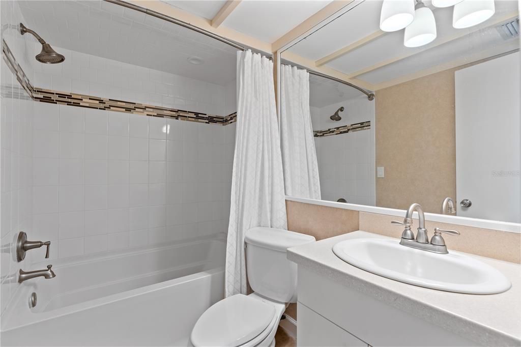 待售: $749,000 (2 贝兹, 2 浴室, 1264 平方英尺)