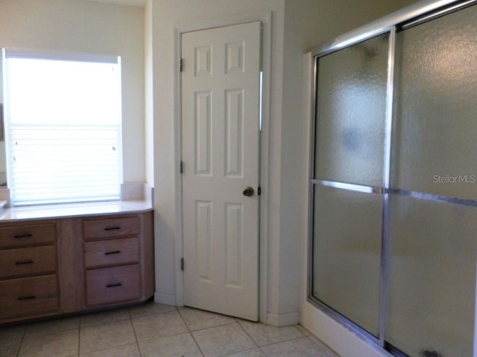 For Sale: $297,500 (3 beds, 2 baths, 1635 Square Feet)