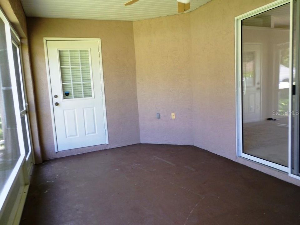For Sale: $283,500 (3 beds, 2 baths, 1635 Square Feet)
