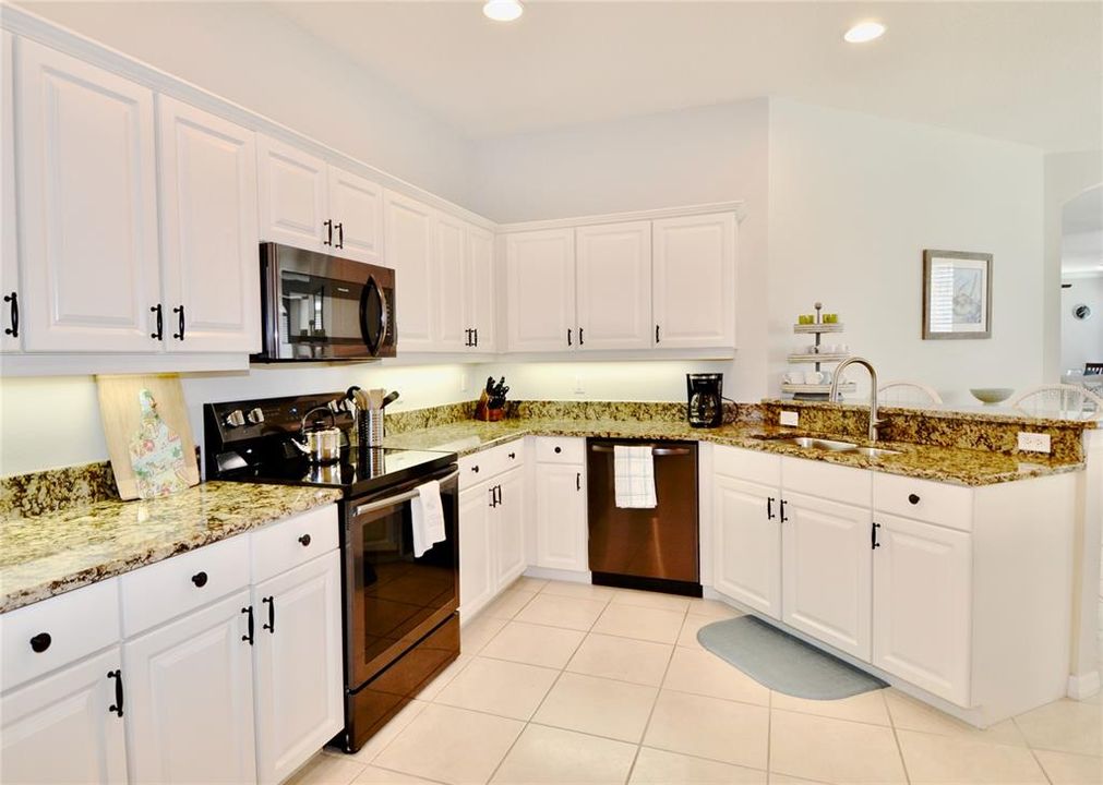 For Sale: $439,000 (3 beds, 2 baths, 1668 Square Feet)