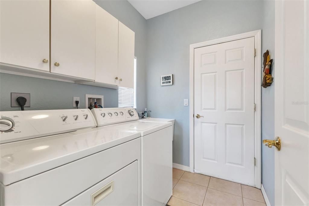 Active With Contract: $415,000 (2 beds, 2 baths, 1758 Square Feet)