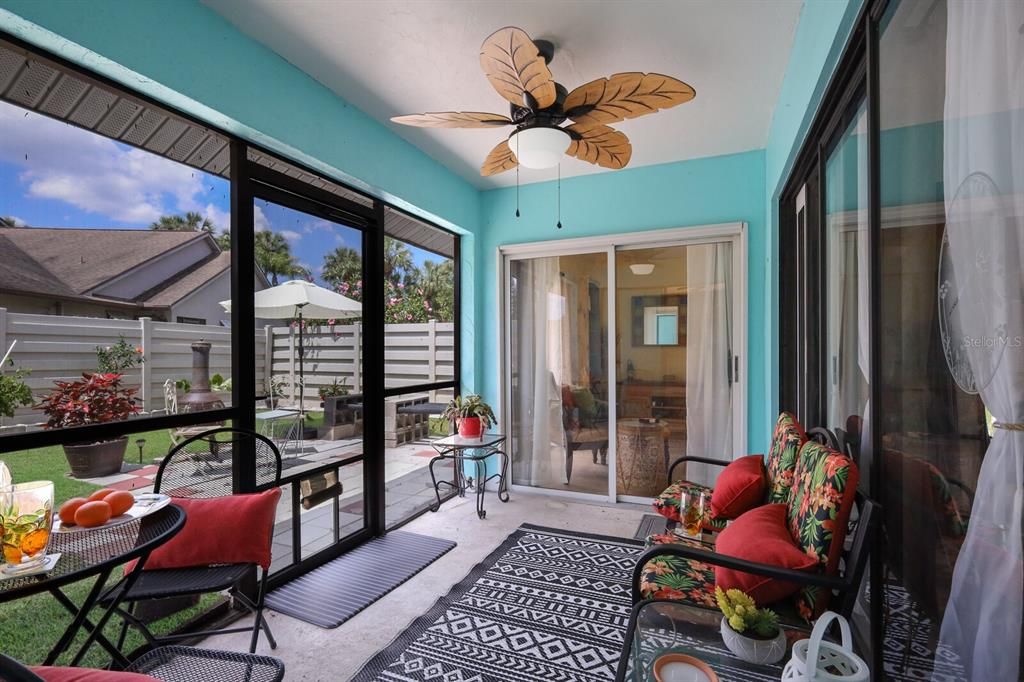 Screen Lanai overlooking fenced yard