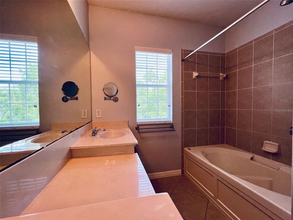 待售: $627,900 (3 贝兹, 2 浴室, 1632 平方英尺)