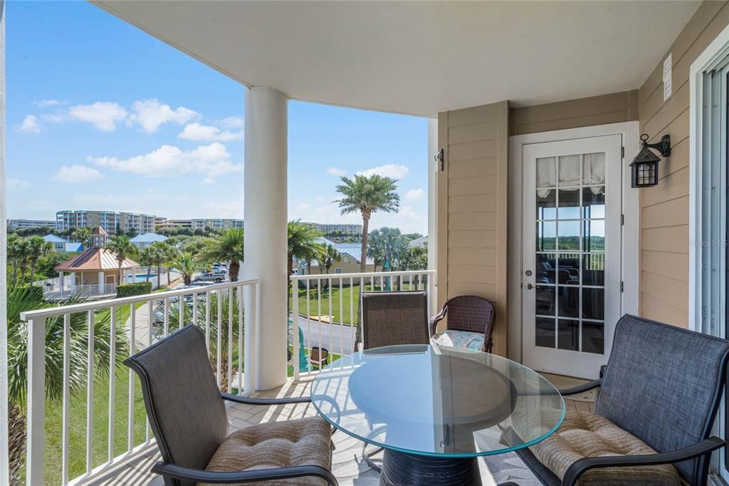 Active With Contract: $599,000 (3 beds, 3 baths, 1952 Square Feet)